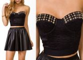 Top Cropped de renda c/ Tachas
